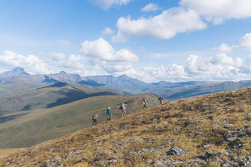 Professor Roman Dial led a month-long research trip through the Brooks Range, accompanied by six environmental science and outdoor studies students